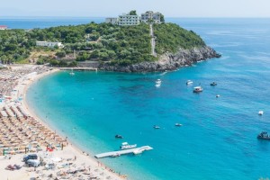 42€ σουίτα με πρωινό σε τετράστερο: Αυτές είναι οι εξωφρενικά χαμηλές τιμές της Αλβανίας που την εκτόξευσαν τουριστικά