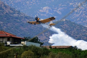 Θρίλερ στη Θήβα: Αναγκαστική προσγείωση πυροσβεστικού αεροσκάφους - Η κατάσταση της υγείας του χειριστή