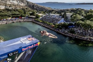 Το Red Bull Cliff Diving έχει ταξιδέψει στις πιο θεαματικές τοποθεσίες της Ευρώπης