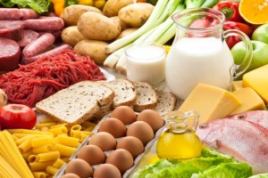 Καύσωνας και διατροφή: Τα 8 τρόφιμα που θα σε κρατήσουν ενυδατωμένο όλο το καλοκαίρι