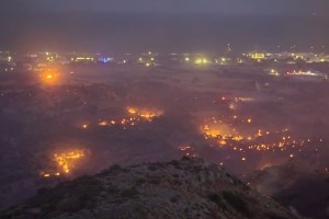 Εκκενώσεις σπιτιών και ξενοδοχείων στην Κω, μία σύλληψη για την φωτιά στη Χίο - Τραυματίες 5 πυροσβέστες και 1 εθελοντής