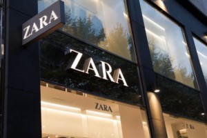 Έσπευσαν στα ZARA: Δεν έχουν τέλος οι εκπτώσεις με τα δοκιμαστήρια να μην αδειάζουν - Τα trends που έχουν βάλει φωτιά στα καταστήματα