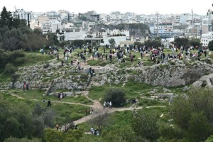 Συναγερμός: Φωτιά στον Λόφο Φιλοπάππου