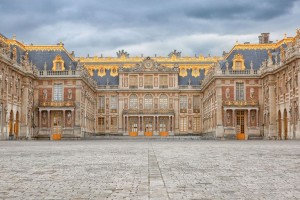 Παρίσι: Εκκενώνεται το Παλάτι των Βερσαλλιών - Δυνάμεις ασφαλείας στο σημείο