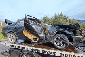 Συγκλονίζει ο πατέρας της 18χρονης που ενεπλάκη στο τροχαίο στη Φυλή: «Δεν ξέρει ακόμη ότι έχει ακρωτηριαστεί το πόδι της»