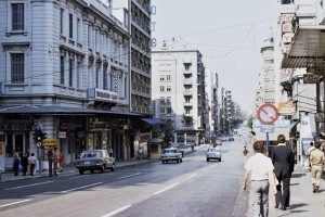 Κουίζ για την παλιά Αθήνα: Μπορείς να αναγνωρίσεις την κεντρική οδό της φωτογραφίας;