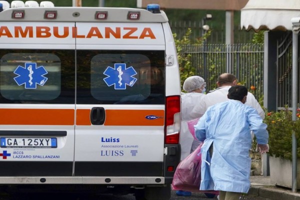 Αιματοχυσία στη Ρώμη: Τουλάχιστον τέσσερις νεκροί από τα πυρά ενόπλου μέσα σε μπαρ