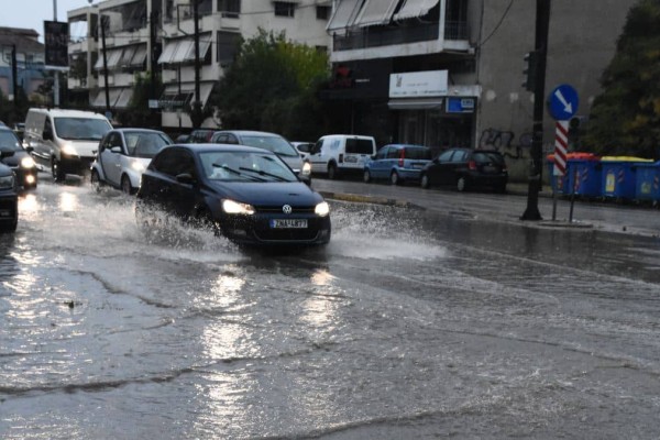 Καιρός: Νέο έκτακτο δελτίο επιδείνωσης από την ΕΜΥ - Ισχυρές βροχές και καταιγίδες σήμερα (22/11)