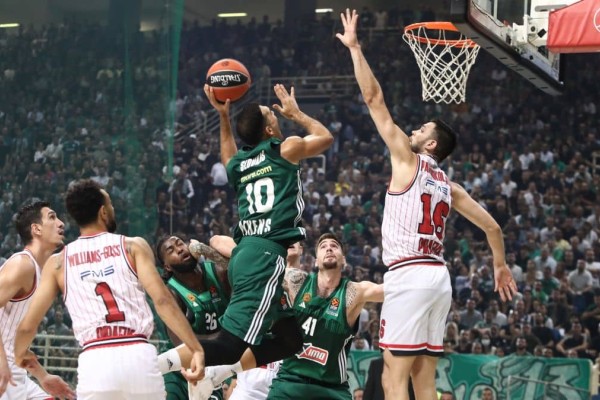 Ρεβεγιόν με άρωμα... Euroleague δίχως να δώσεις ευρώ: Οι αιώνιοι μας κρατούν συντροφιά τα  Χριστούγεννα