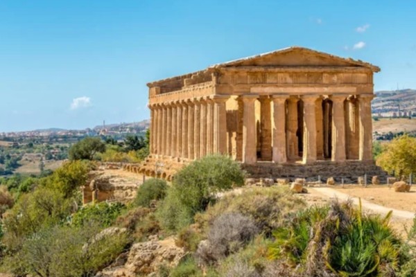 Έκπληκτοι οι αρχαιολόγοι: Ανακάλυψαν άγνωστο μέχρι σήμερα κτήριο σε αρχαία ελληνική πόλη!