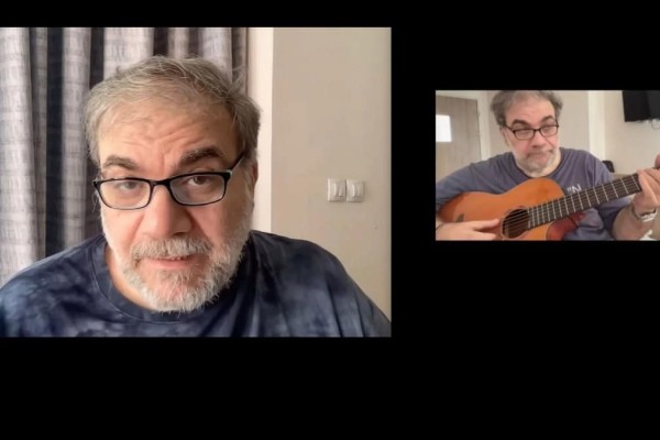 «Έκρηξη» αγάπης για τον Δημήτρη Σταρόβα: Παίζει κιθάρα πρώτη φορά μετά το εγκεφαλικό και άπαντες παραληρούν (video)