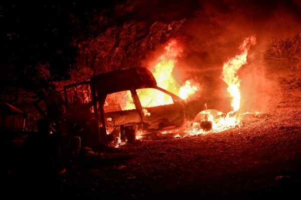 Μάχη με τις φλόγες σε όλη την χώρα: Χωρίς ενεργά μέτωπα σε Κερατέα, Εύβοια και Ροδόπη - Πολύ υψηλός ο κίνδυνος για Αττική-Εύβοια, στον εισαγγελέα οι «13» στην Ύδρα