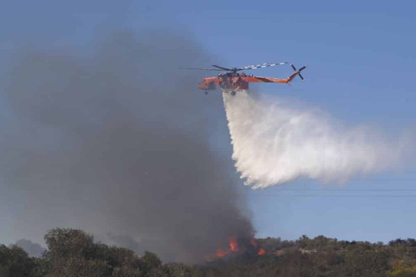 Ολονύχτια «μάχη» με τη φωτιά στο Ρέθυμνο: Τεράστια κινητοποίηση της πυροσβεστικής - Μήνυμα του 112 σε 8 περιοχές