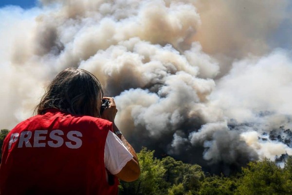 Φωτιά στη Τζια: Σηκώθηκαν τα εναέρια μέσα - Άμεση κινητοποίηση της πυροσβεστικής