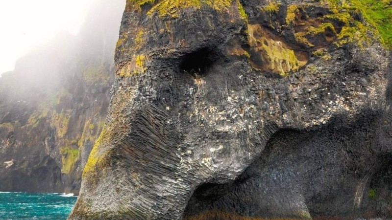 Φυσικό φαινόμενο ή μύθος; Η ιστορία πίσω από τον ελέφαντα της Ισλανδίας