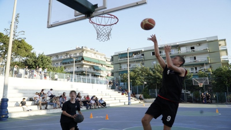 Σε εξέλιξη οι εκδηλώσεις των Αθλητικών και Καλλιτεχνικών Τμημάτων του Δήμου Αμαρουσίου: Διαδημοτικοί αγώνες κολύμβησης, Γιορτή Μπάσκετ, Μαθήματα Σκάκι, Θεατρική Παράσταση