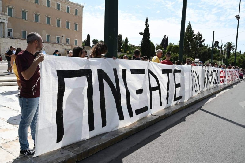 «Πνίξατε τον κάμπο, θα σας πνίξει η οργή μας»