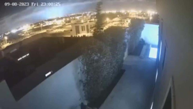 Μυστηριώδεις λάμψεις στον ουρανό πριν από καταστροφικούς σεισμούς - Βίντεο τρόμου από το Μαρόκο
