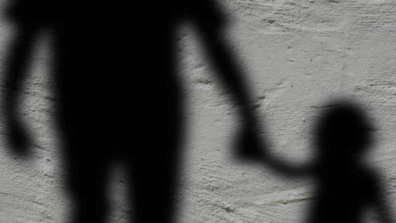 Σοκάρει καταγγελία στο Ηράκλειο: Νονός βίαζε το βαφτιστήρι του επί 3 χρόνια - Πως συνελήφθη ο 50χρονος, τι κατήγγειλε το θύμα