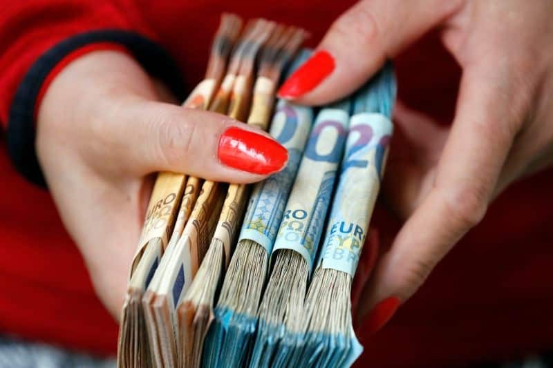 Επίδομα ανάσα: Πάνω από 500 ευρώ στις τσέπες 