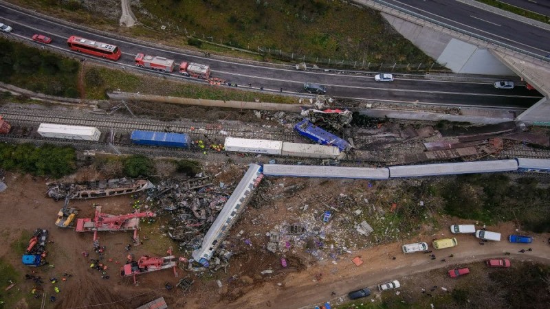 Ελεύθερος με περιοριστικούς όρους αναμένεται να αφεθεί τις επόμενες ημέρες ο 60χρονος σταθμάρχης από τη Λάρισα, ο μόνος που παραμένει