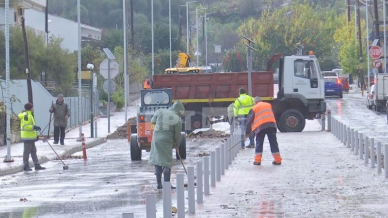 Υπερχείλισε ο ποταμός Κηρέας στην Εύβοια