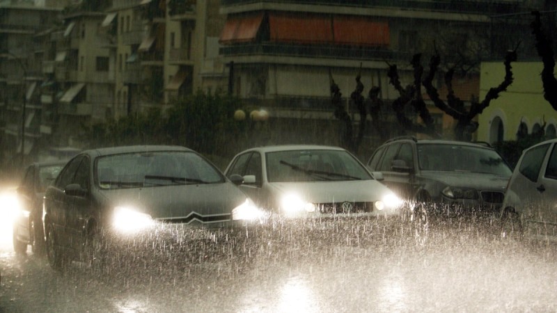 Καιρός σήμερα 16/2: Επανέρχεται ο χειμώνας, έντονα φαινόμενα εν όψει - Η πρόβλεψη Αρνιακού και Μαρουσάκη