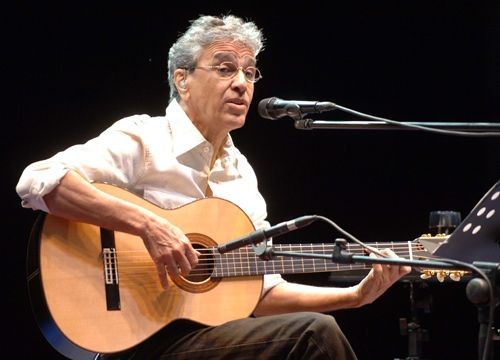 Ο Caetano Veloso στο Ωδείο Ηρώδου Αττικού